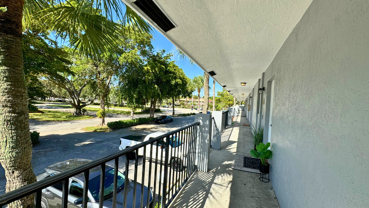 3351 Northwest 86th Avenue - Photo 2 of 50