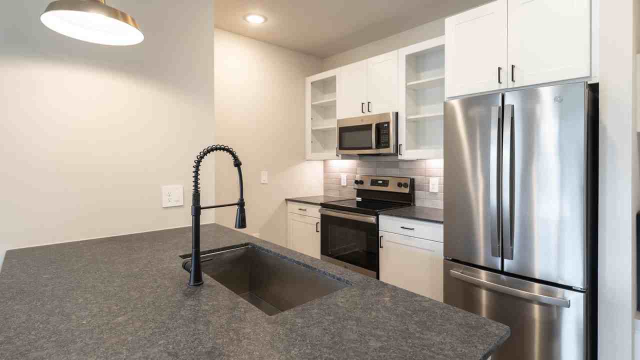 Trailwinds Grapevine - Photo 6 of 50