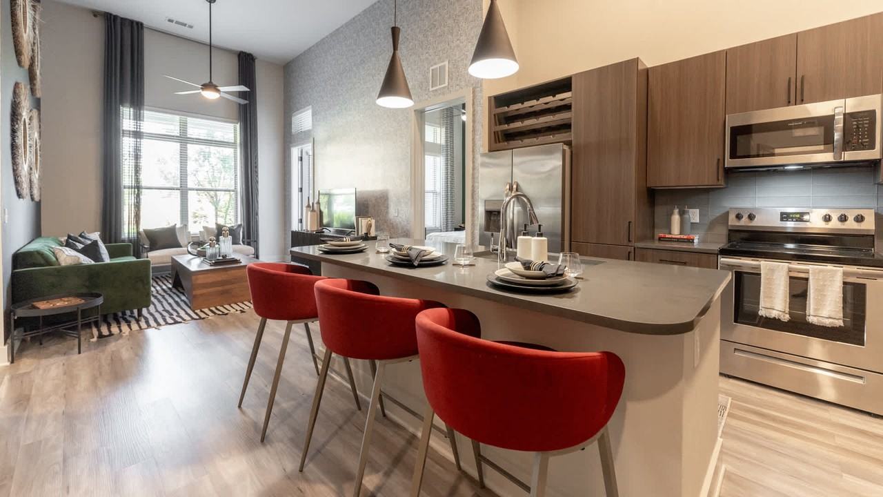 Ayla Stonebriar - Photo 4 of 33