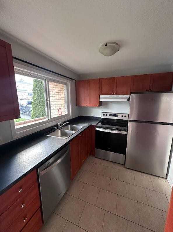 67 Gordon Ave - Photo 3 of 6