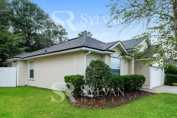 45059 Amhurst Oaks Dr - Photo 3 of 15