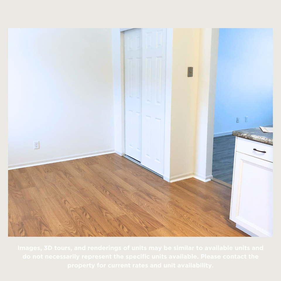 807 11th St #2 - Photo 5 of 14