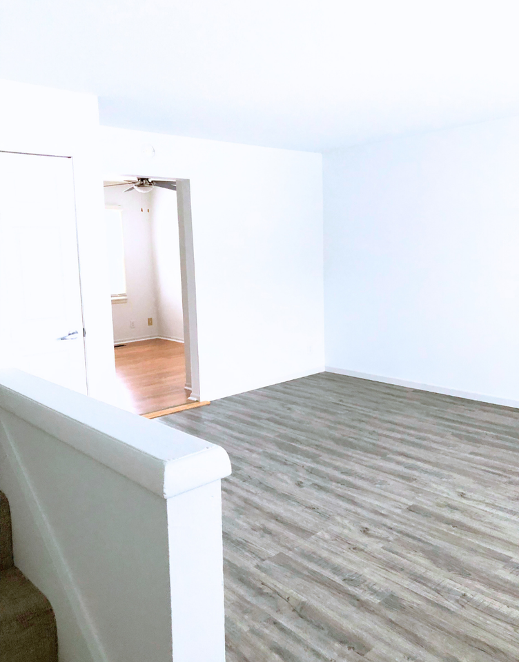 807 11th St #2 - Photo 7 of 14