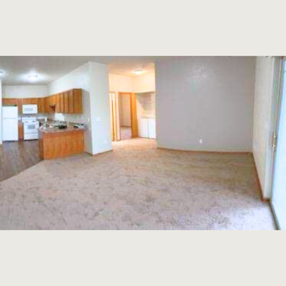 325 W 18th St #2 - Photo 3 of 9