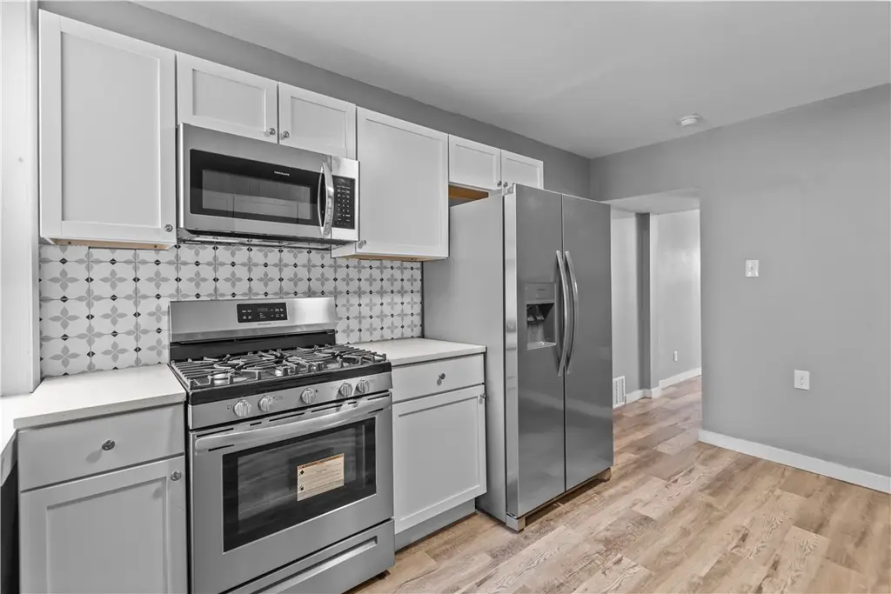 363 44th St #NA - Photo 4 of 15