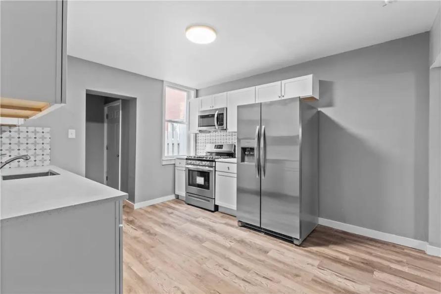 363 44th St #NA - Photo 5 of 15