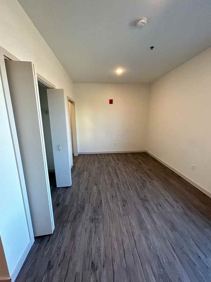 101 Main St S - Photo 5 of 5