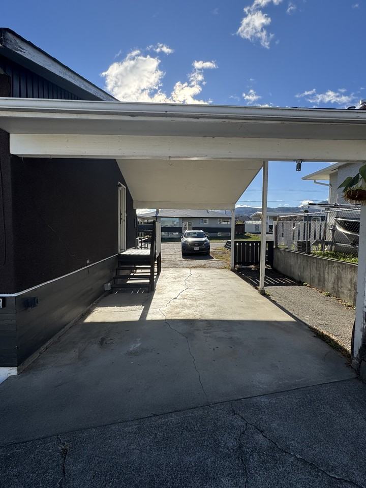 654 Patricia Ave Lowr - Photo 2 of 10