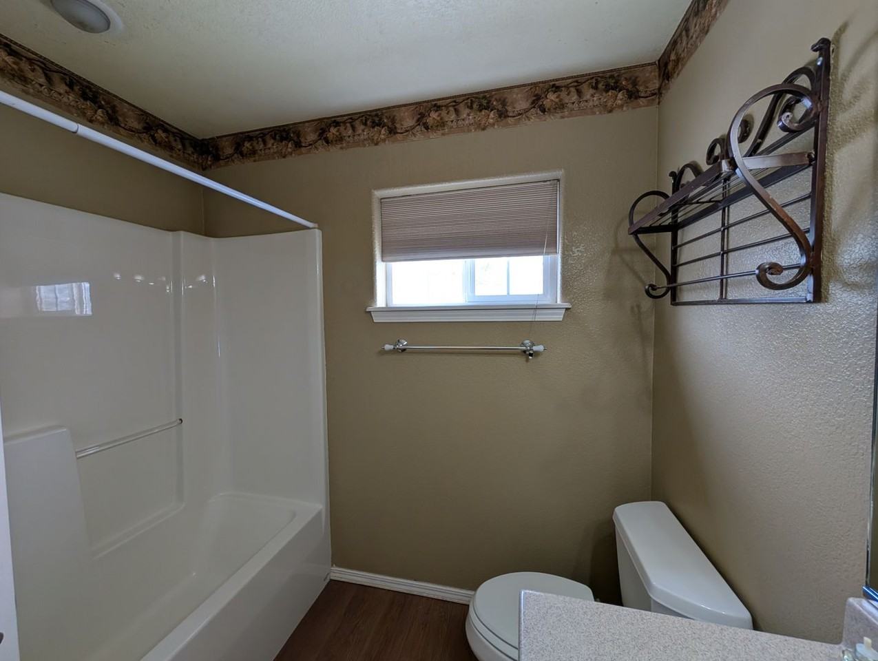 224 Capitan Cir - Photo 7 of 29