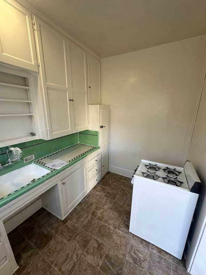 MLI268 - Photo 3 of 5