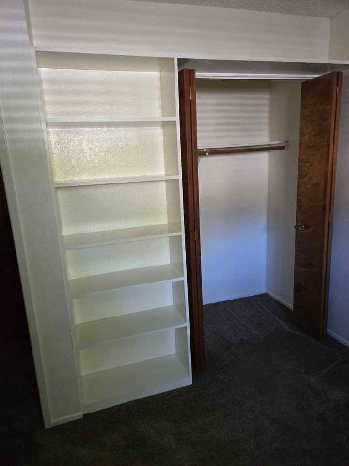 1101 James Way - Photo 2 of 8