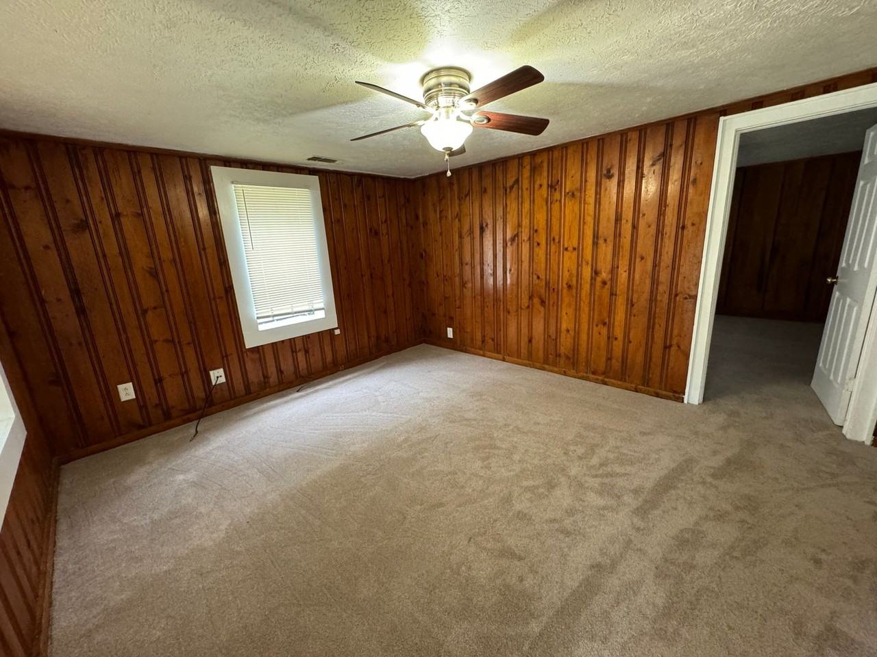 2187 S Flat Rock Rd - Photo 2 of 9