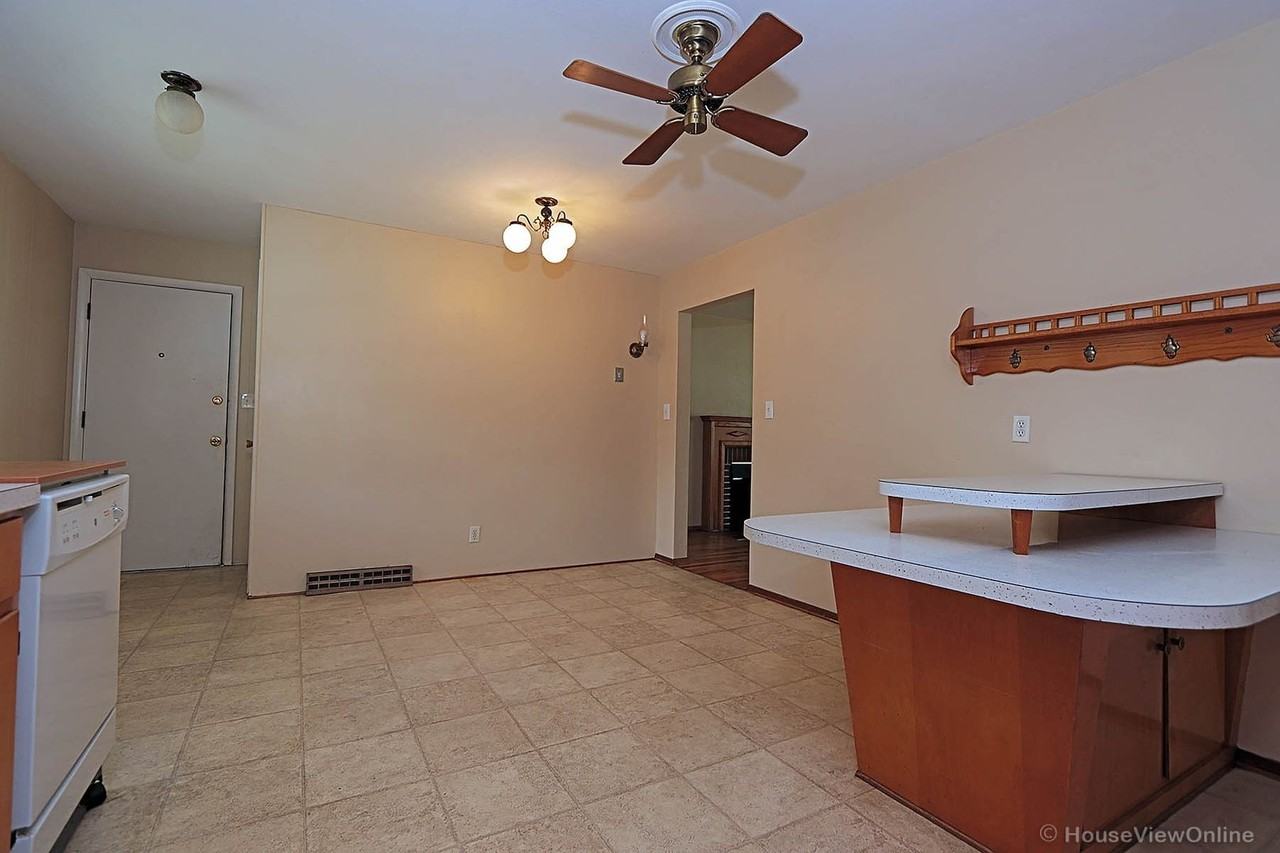 1301 Bertling Street - Photo 7 of 22