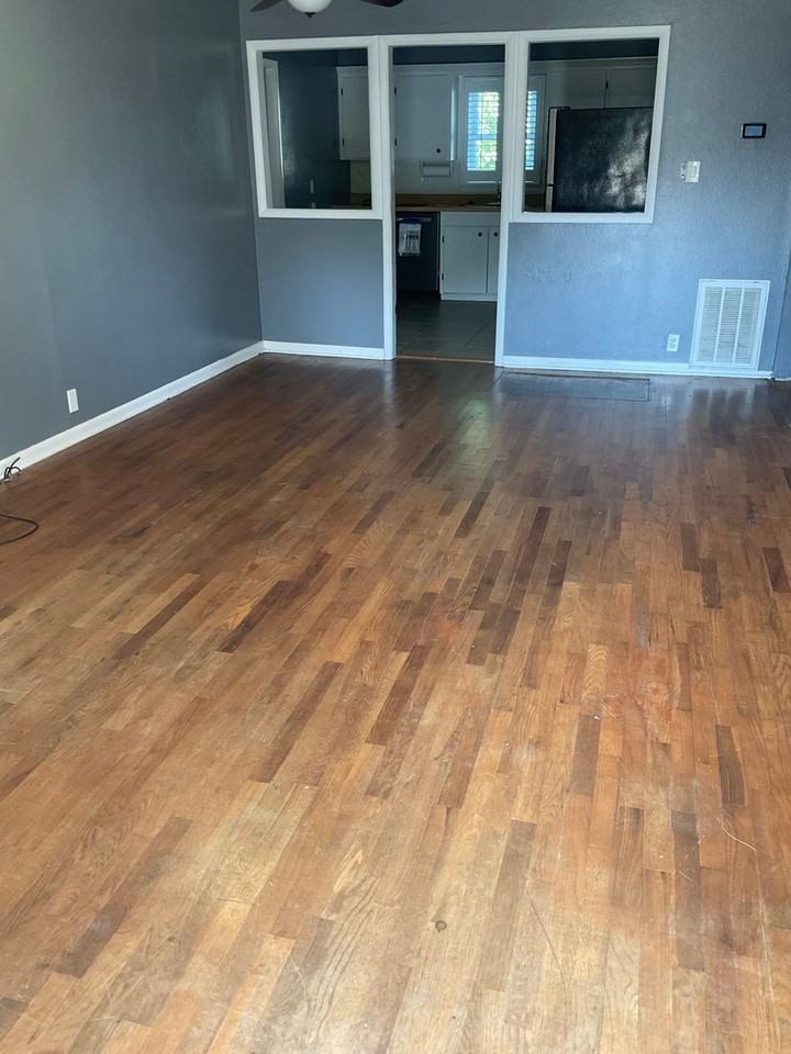 3021 S Wall Ave - Photo 3 of 13