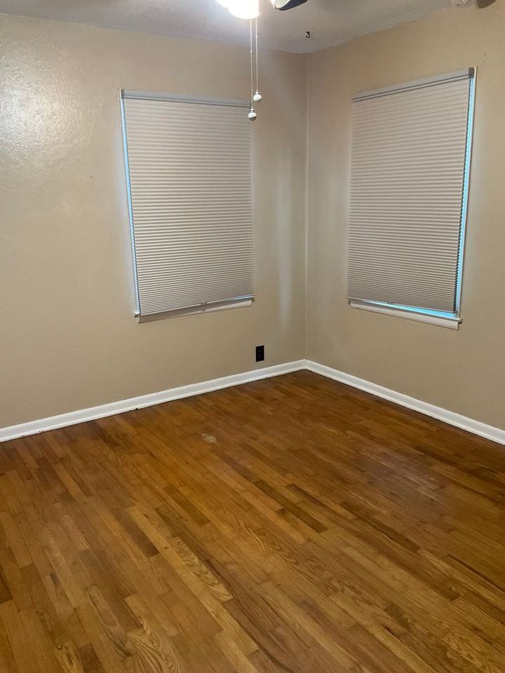 3021 S Wall Ave - Photo 5 of 13