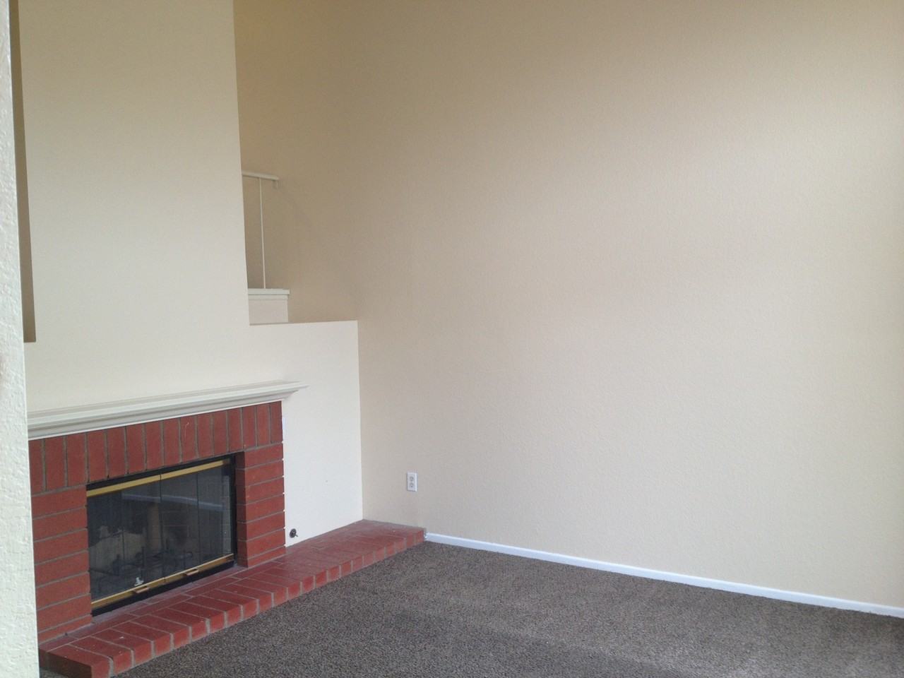 17135 Cambria Ave - Photo 5 of 11