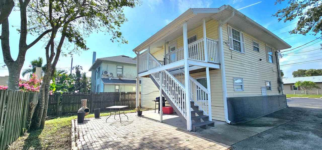 802 Forrest Ave - Photo 2 of 21