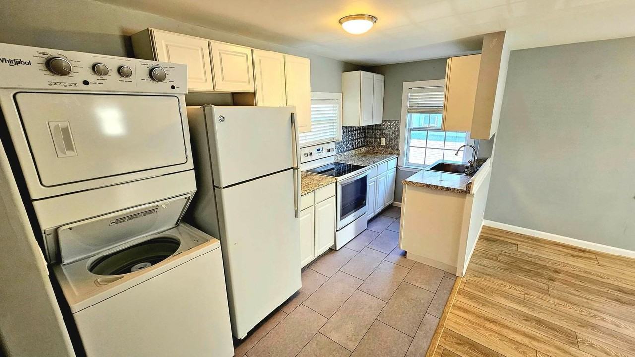 802 Forrest Ave - Photo 3 of 21