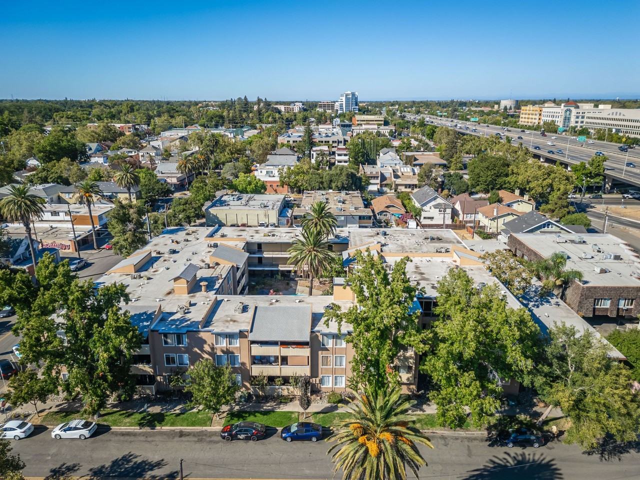 The Elms Apartments at 28th St - Photo 6 of 50