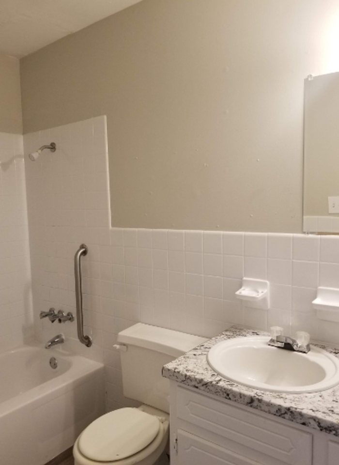 The Bluffs @ Central - Photo 4 of 23