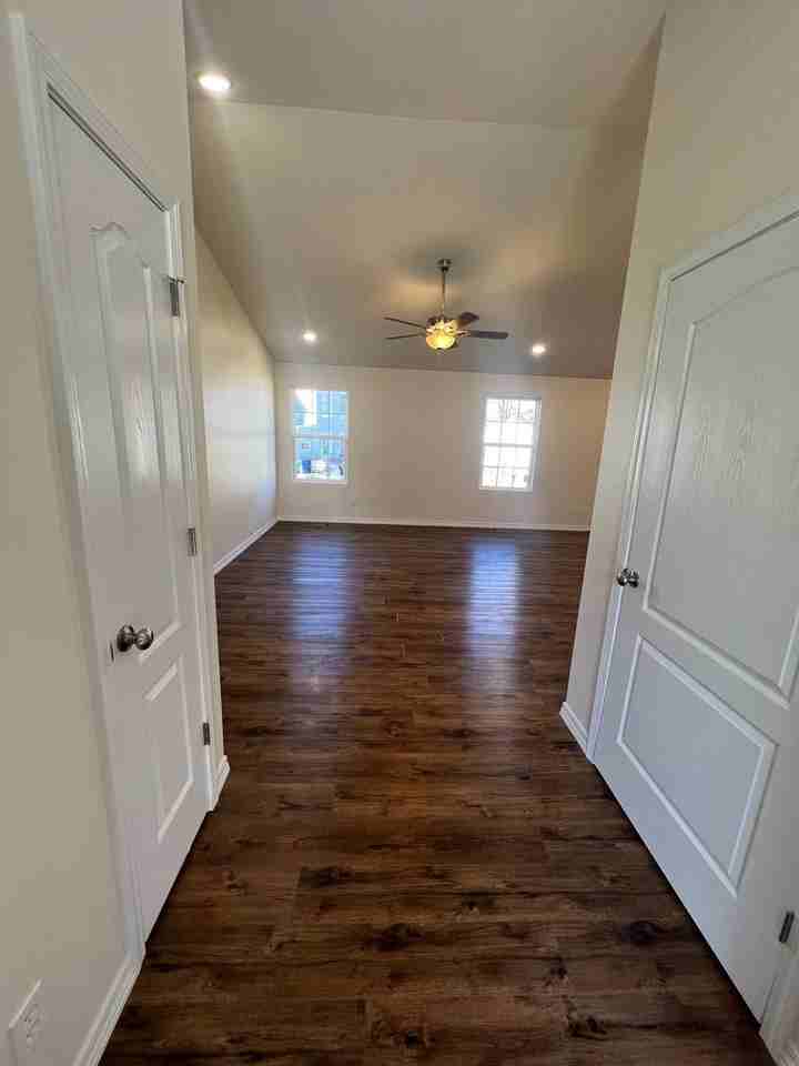 5 Oak Hill Ter - Photo 3 of 17