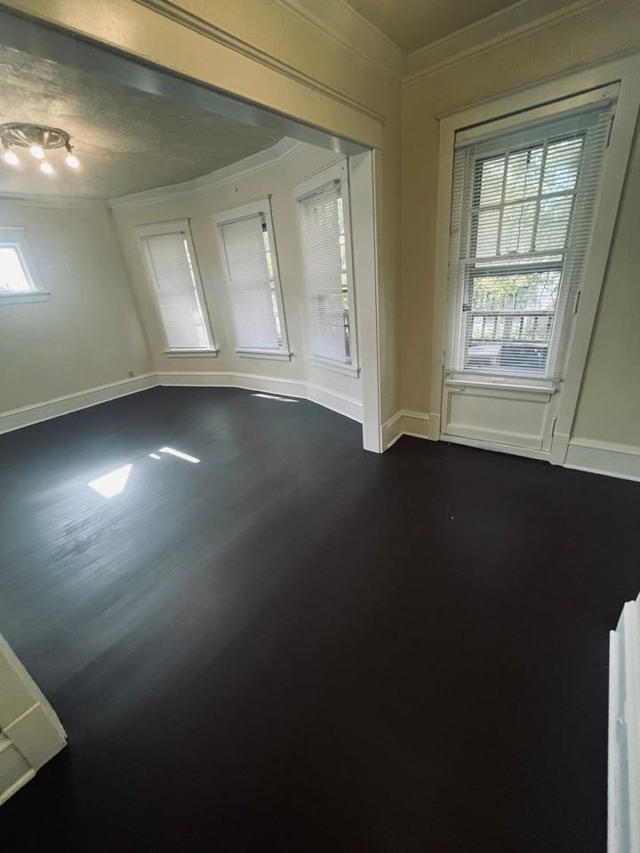 1426 N 39th St - Photo 3 of 13