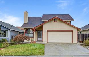 featured image of 1376 Magnolia Ave