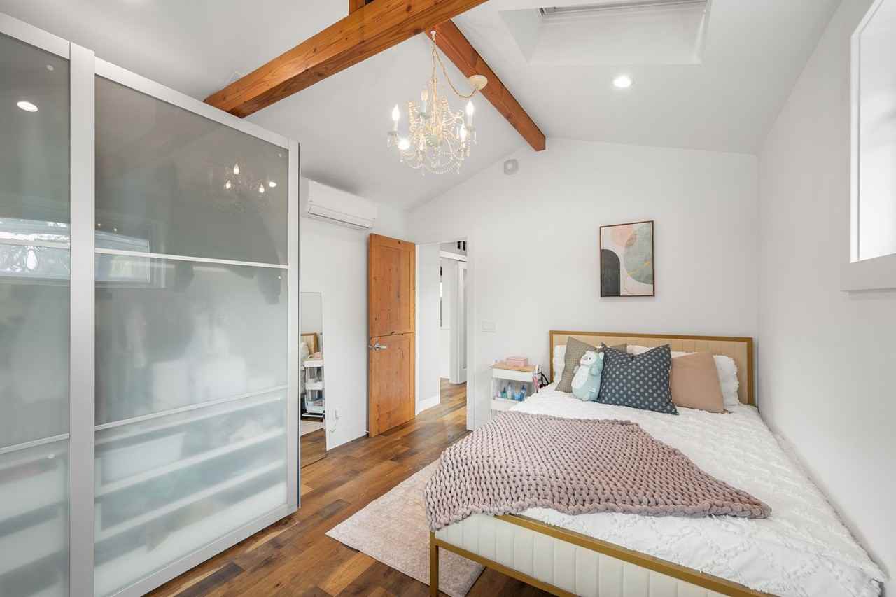802 Stevens Ave - Photo 3 of 34