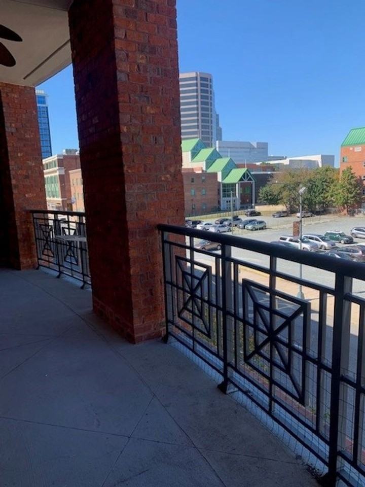 113 N Church St - Photo 2 of 20