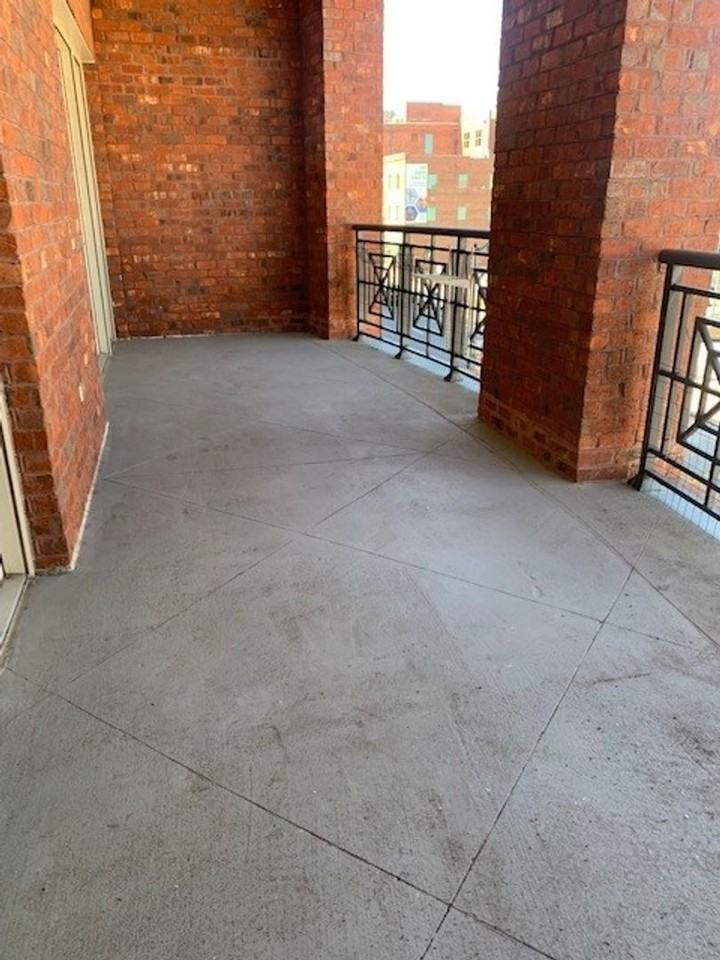 113 N Church St - Photo 3 of 20