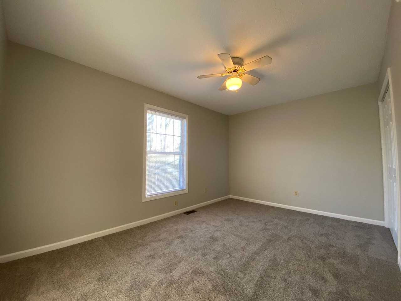 809 E Sherwood Hills Dr - Photo 6 of 10
