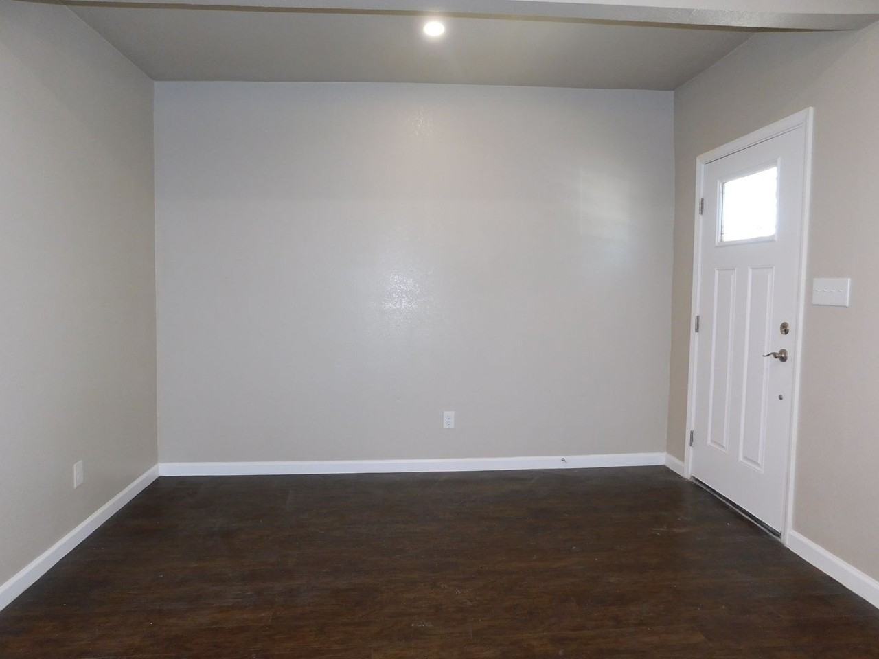 222 Spruce St - Photo 3 of 27