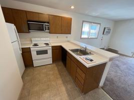 featured image of 21 E Gorham St