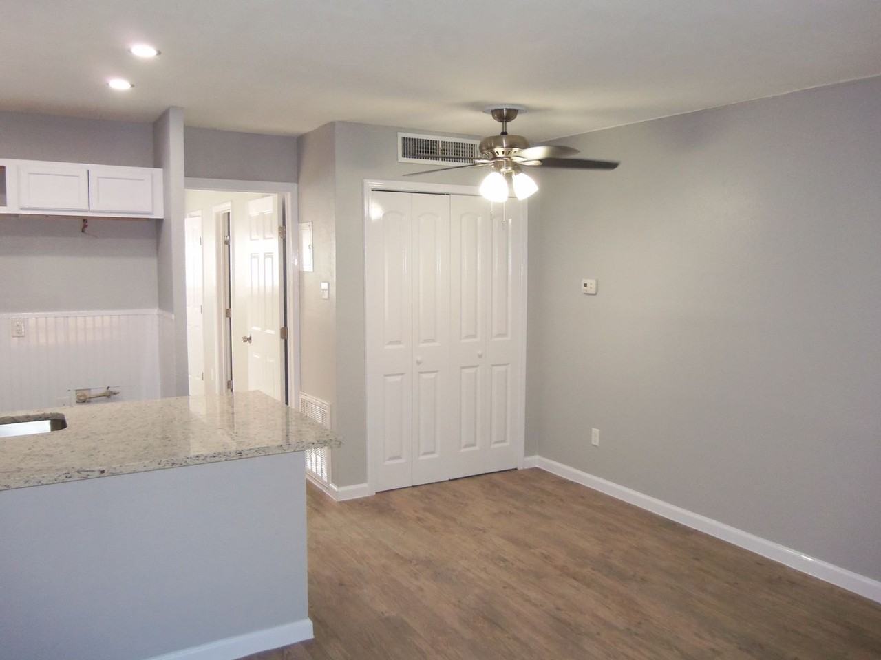 5217 Tahoe Trl #D - Photo 3 of 12