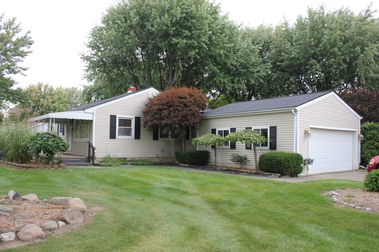 4144 N Belsay Rd - Photo 2 of 10