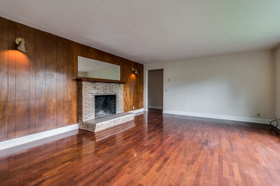 3910 Hilyard St - Photo 5 of 17