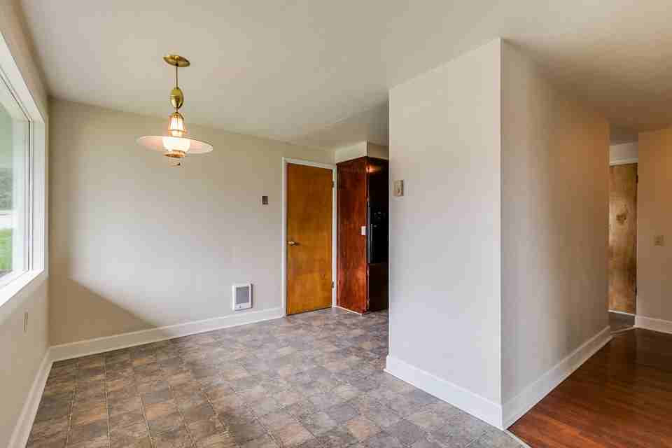 3910 Hilyard St - Photo 7 of 17
