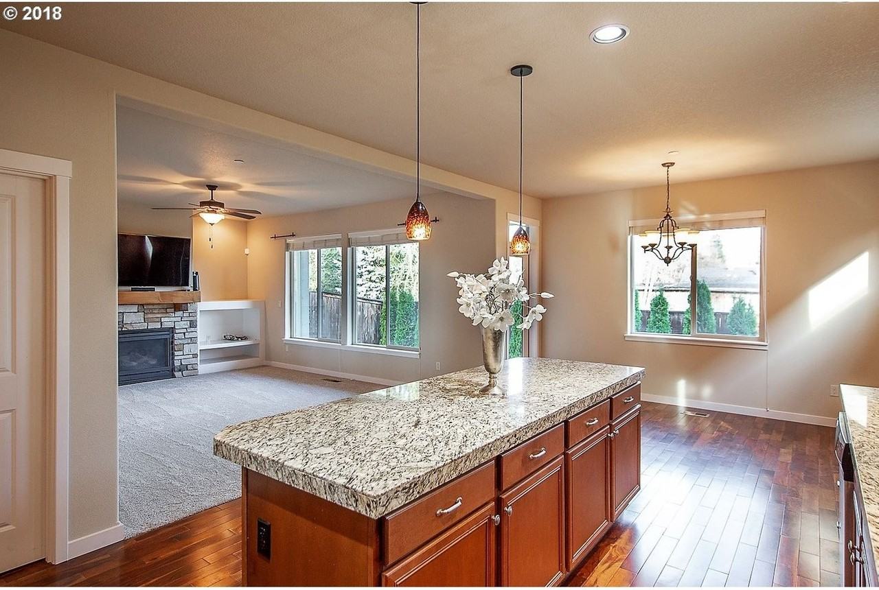 16123 Sw Medallion Ln - Photo 7 of 24