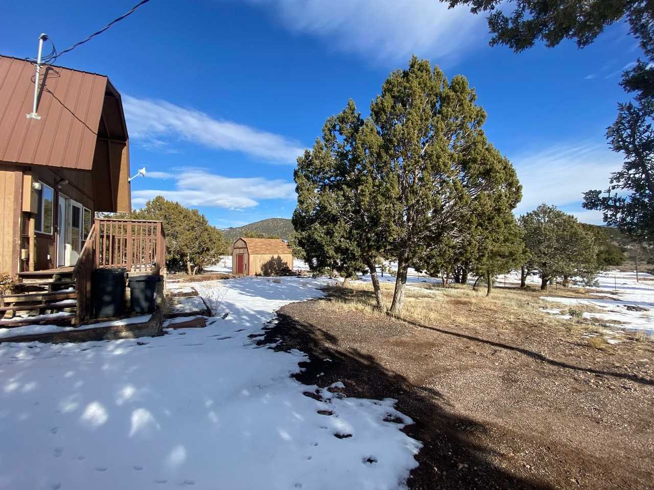 224 N Matt Dillon Trl - Photo 3 of 20