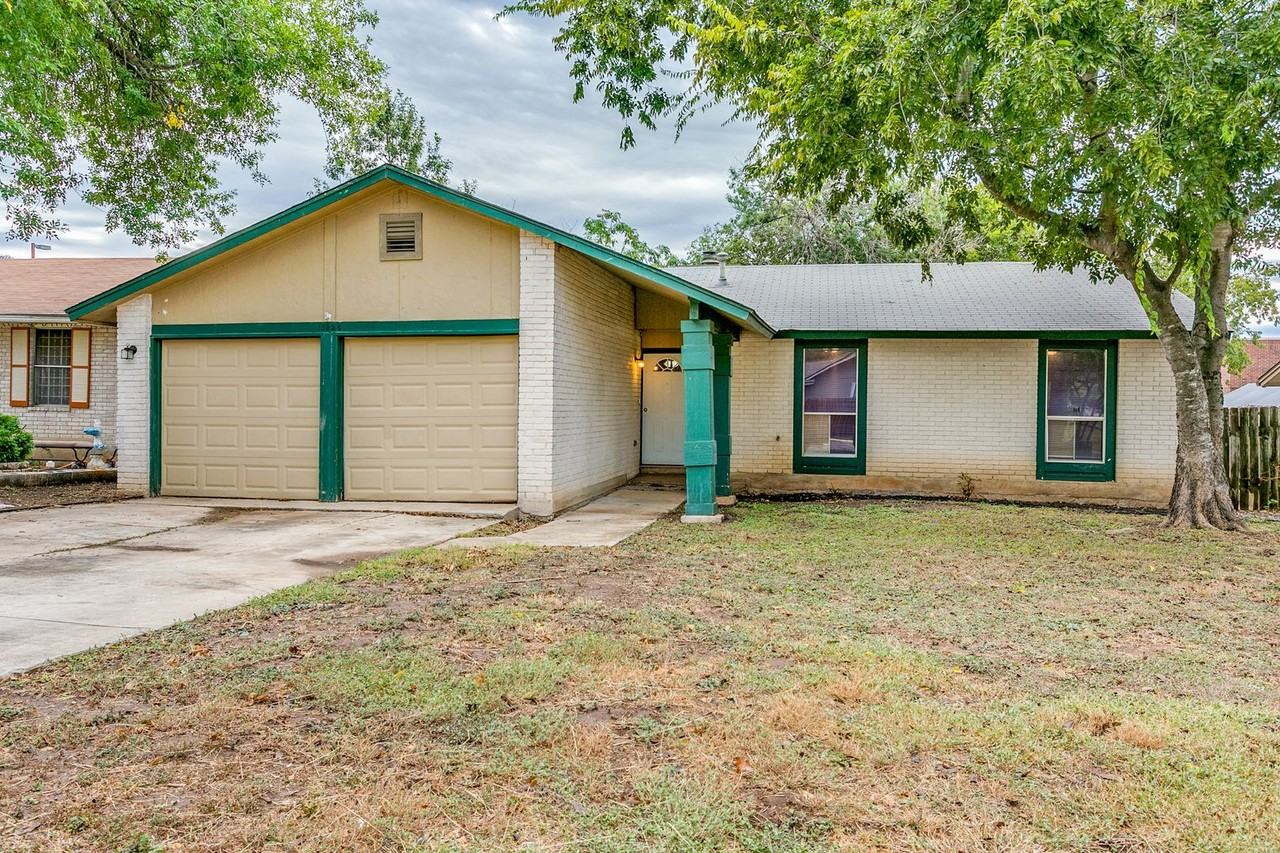 13226 Chesterton Dr - Photo 3 of 25