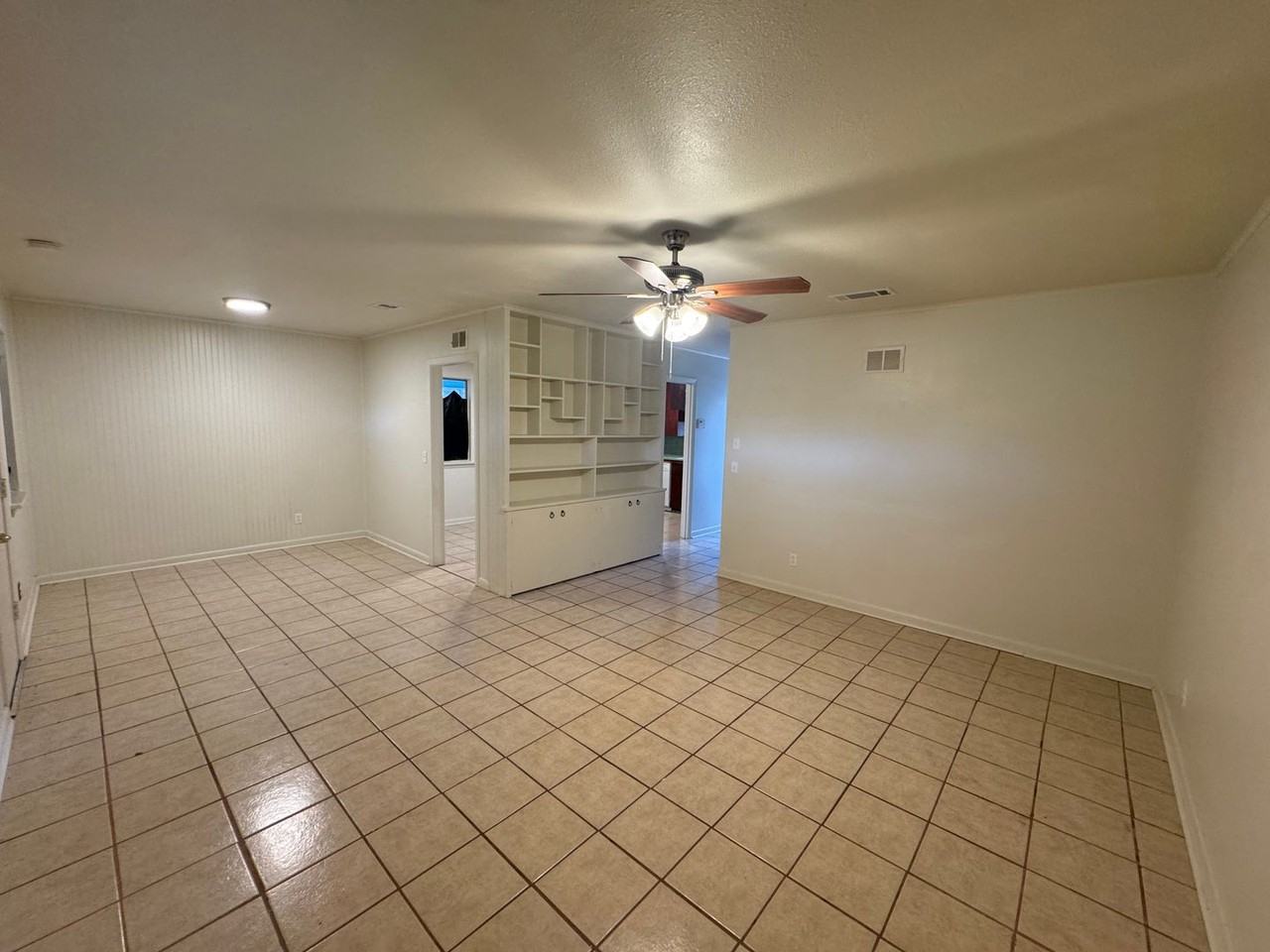 3907 Milton St - Photo 3 of 12