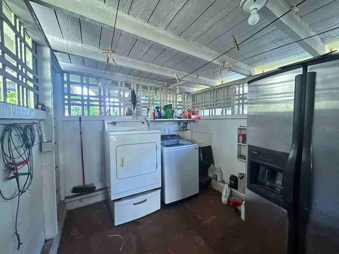 832 8th Ave Apt A - Photo 2 of 16