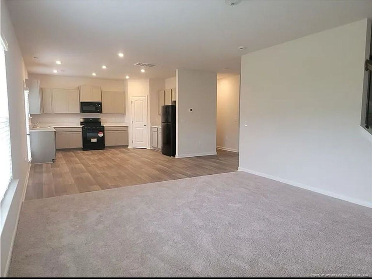 810 Biltmore Dr - Photo 6 of 40