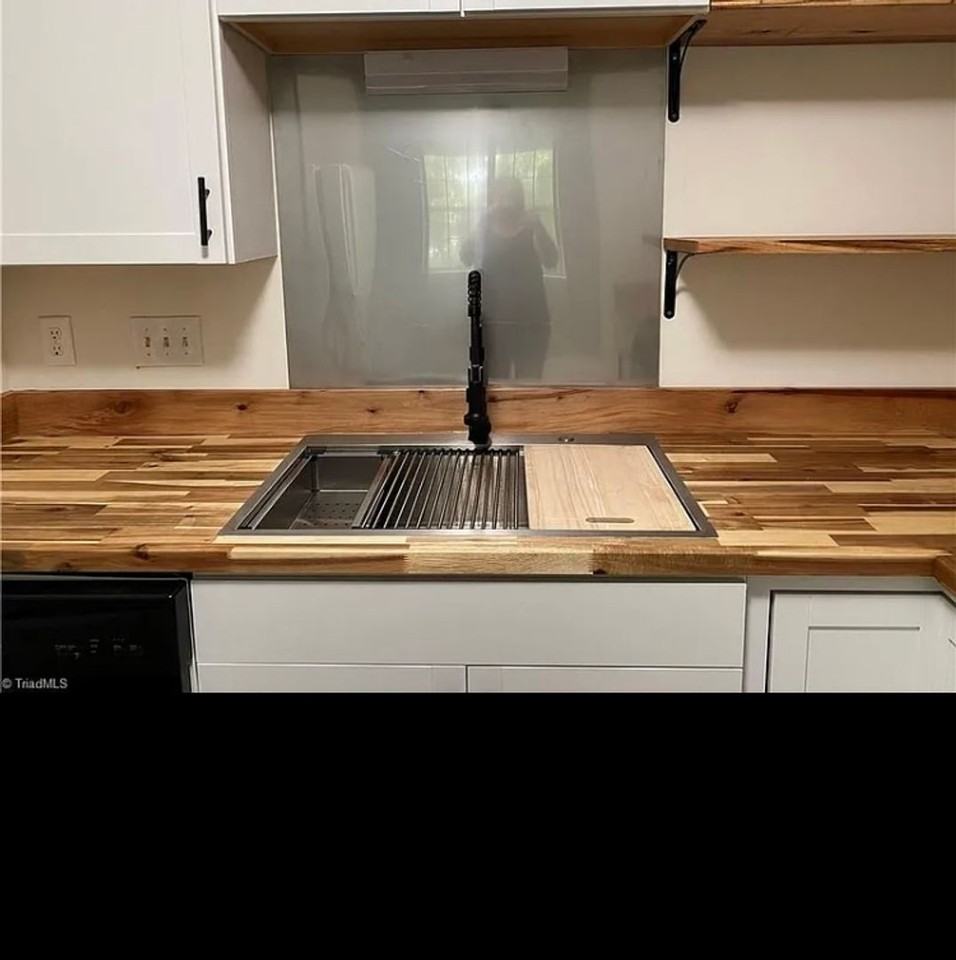 4336 Edith Ln Apt H - Photo 2 of 8