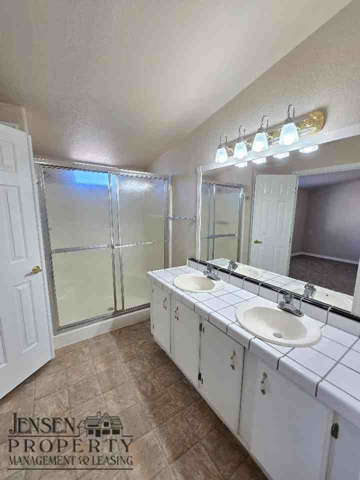 112 Frontier Drive - Photo 6 of 25