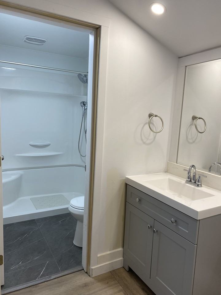 316 Simpson Street - Photo 3 of 7