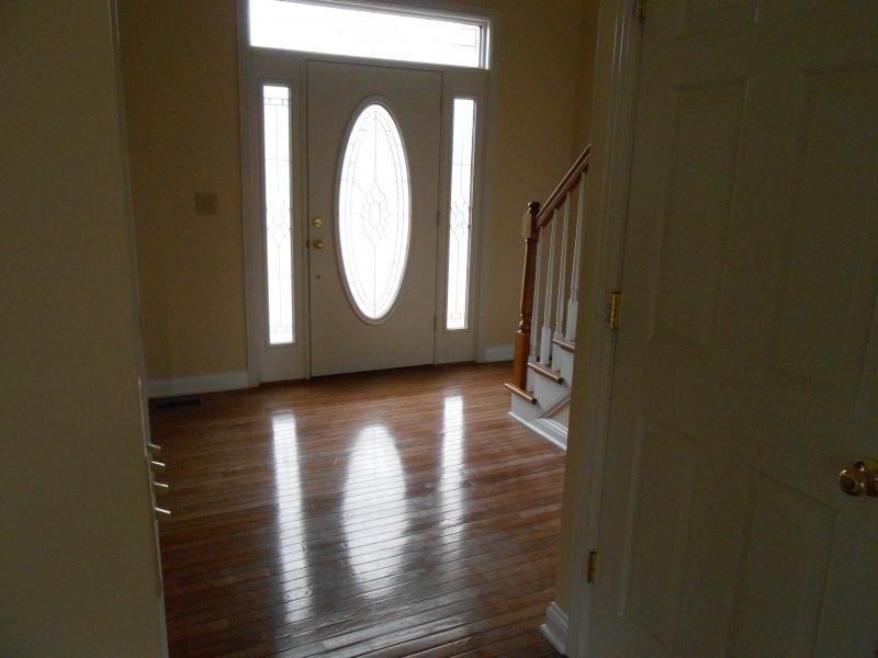112 Jersey Ct - Photo 2 of 20