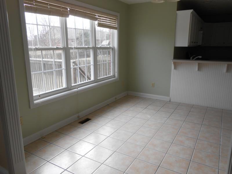 112 Jersey Ct - Photo 4 of 20