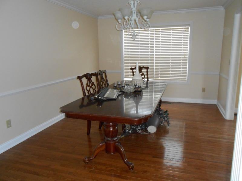 112 Jersey Ct - Photo 7 of 20