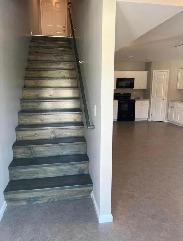 213 Cane Creek Ln #103 - Photo 2 of 3